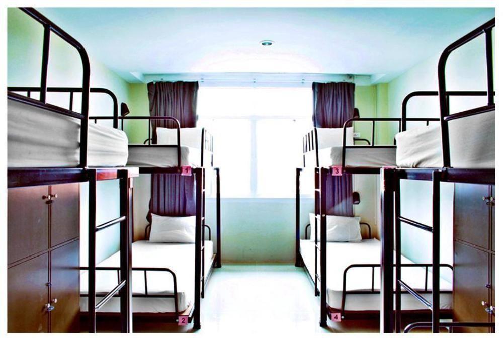 Link Corner Hostel Банкок Екстериор снимка
