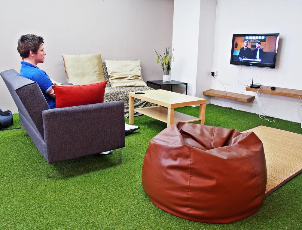 Link Corner Hostel Банкок Екстериор снимка