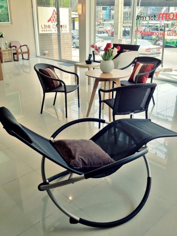 Link Corner Hostel Банкок Екстериор снимка
