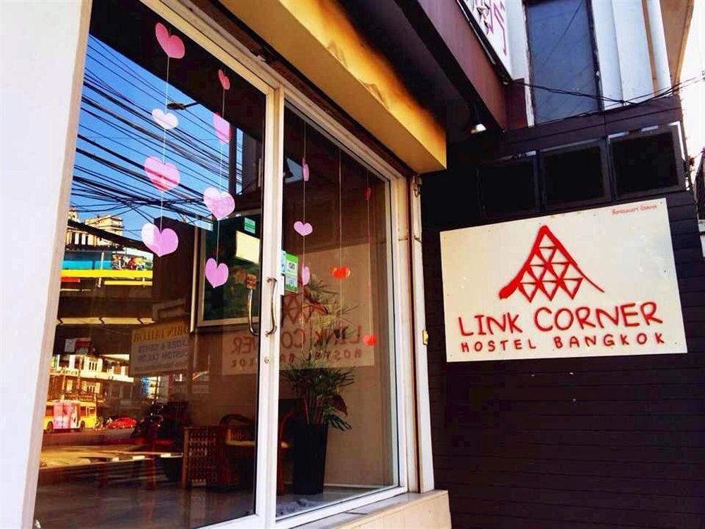 Link Corner Hostel Банкок Екстериор снимка