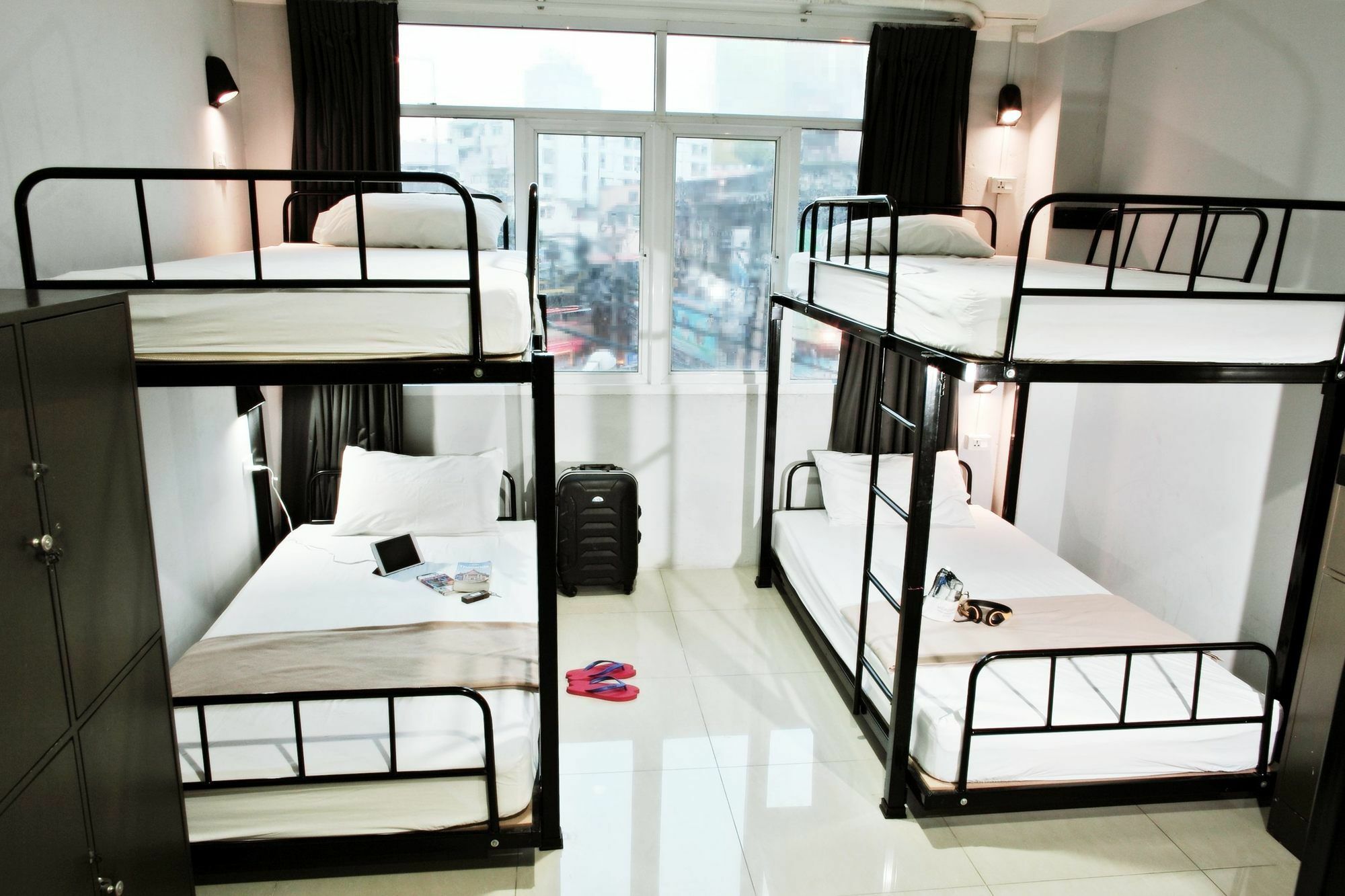 Link Corner Hostel Банкок Екстериор снимка