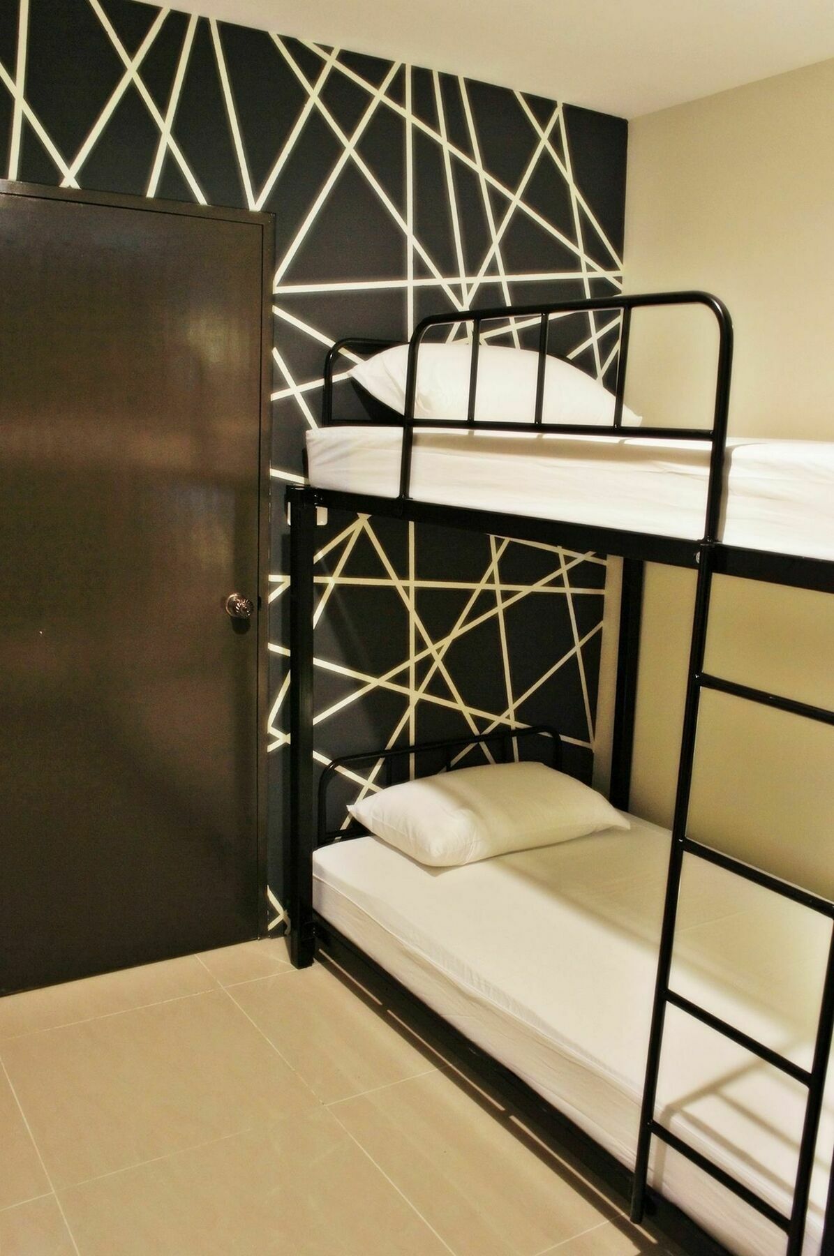 Link Corner Hostel Банкок Екстериор снимка